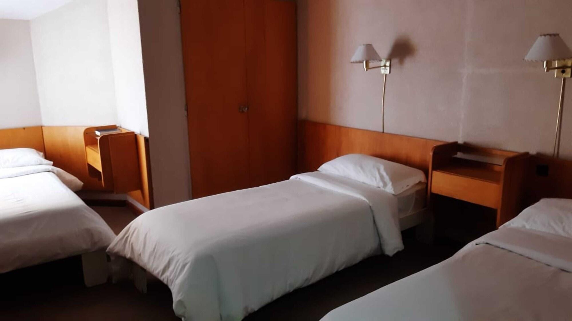 Hotel Tehuelche Esquel Bagian luar foto