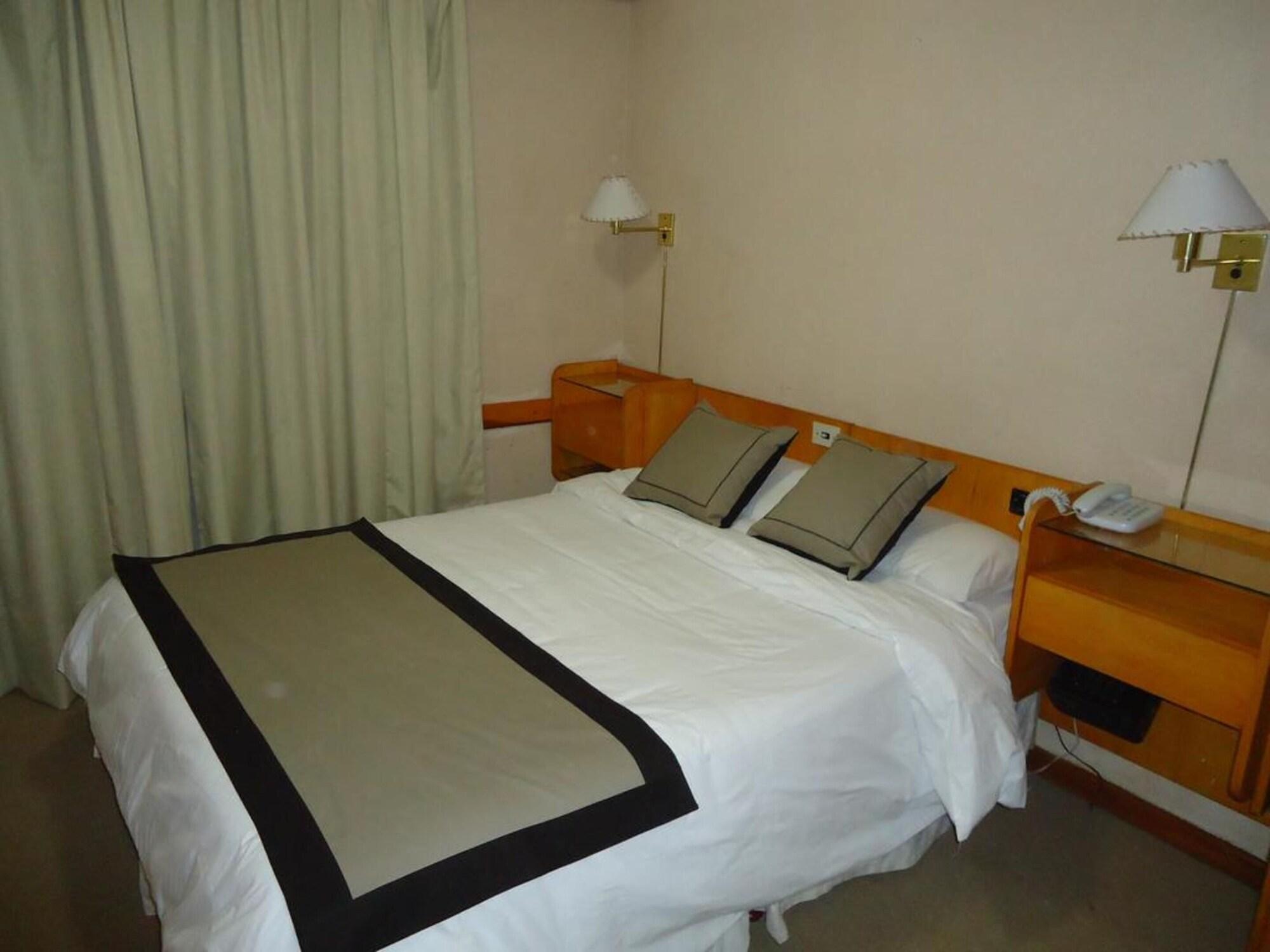 Hotel Tehuelche Esquel Bagian luar foto
