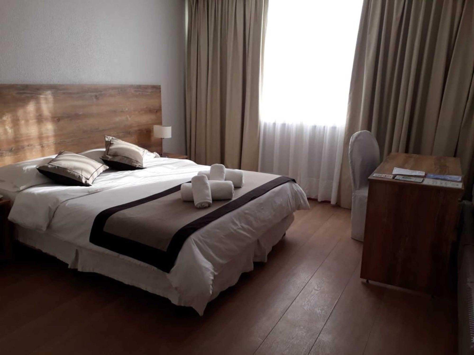 Hotel Tehuelche Esquel Bagian luar foto