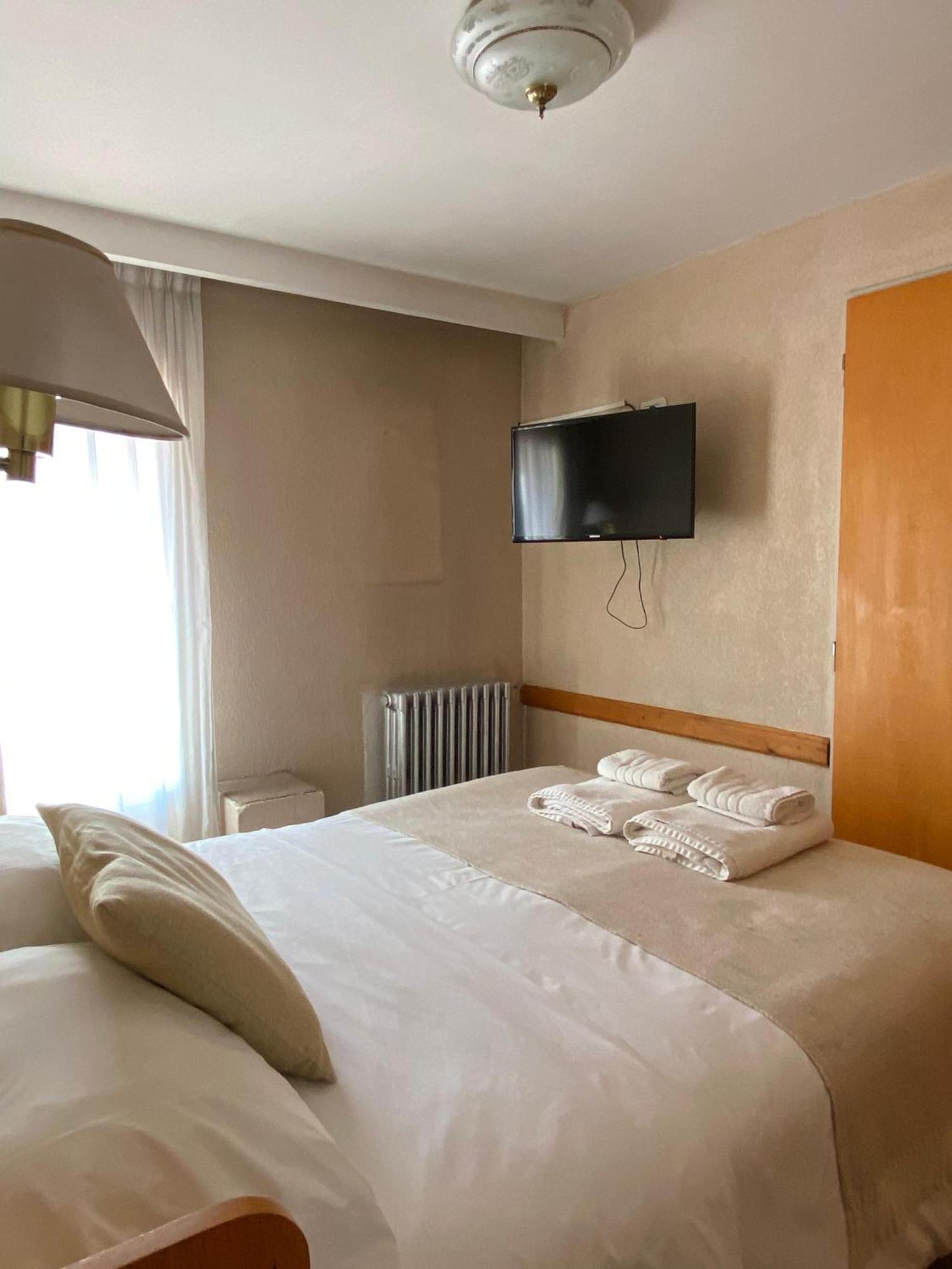 Hotel Tehuelche Esquel Bagian luar foto